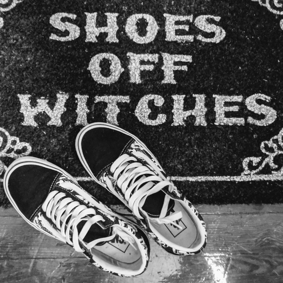 Vans Shoes - 💀☠️Vans | Skeleton Black & White | Size 7 ☠️💀